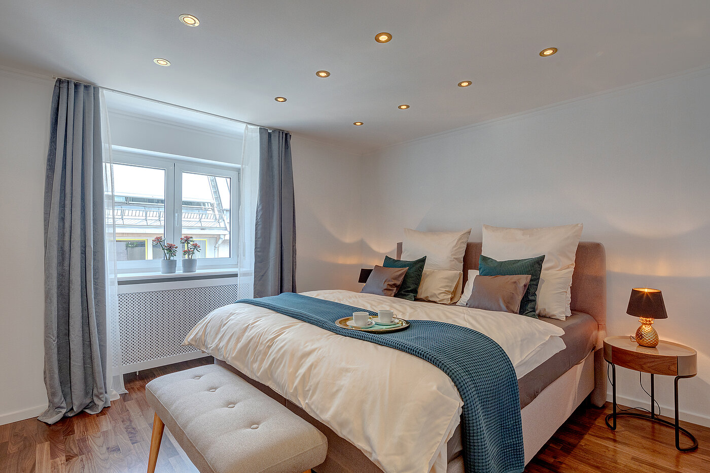 Apartment with 2 room | München-Schwabing | 70434 | ...Schlafzimmer...