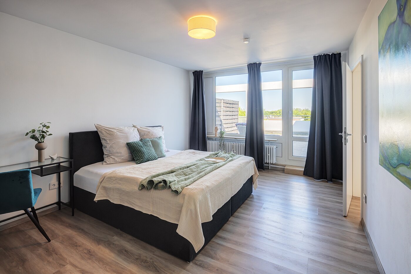 Terrassenwohnung with 3.5 room | München-Berg am Laim | 123456 | Schlafzimmer I