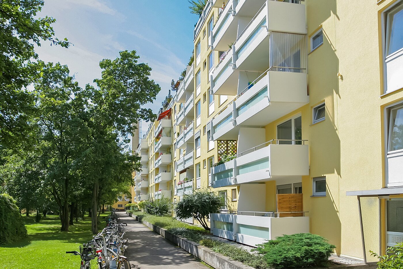 Apartment with 2 room | München-Nymphenburg | 1805ML3 | Hausansicht Gartenseite
