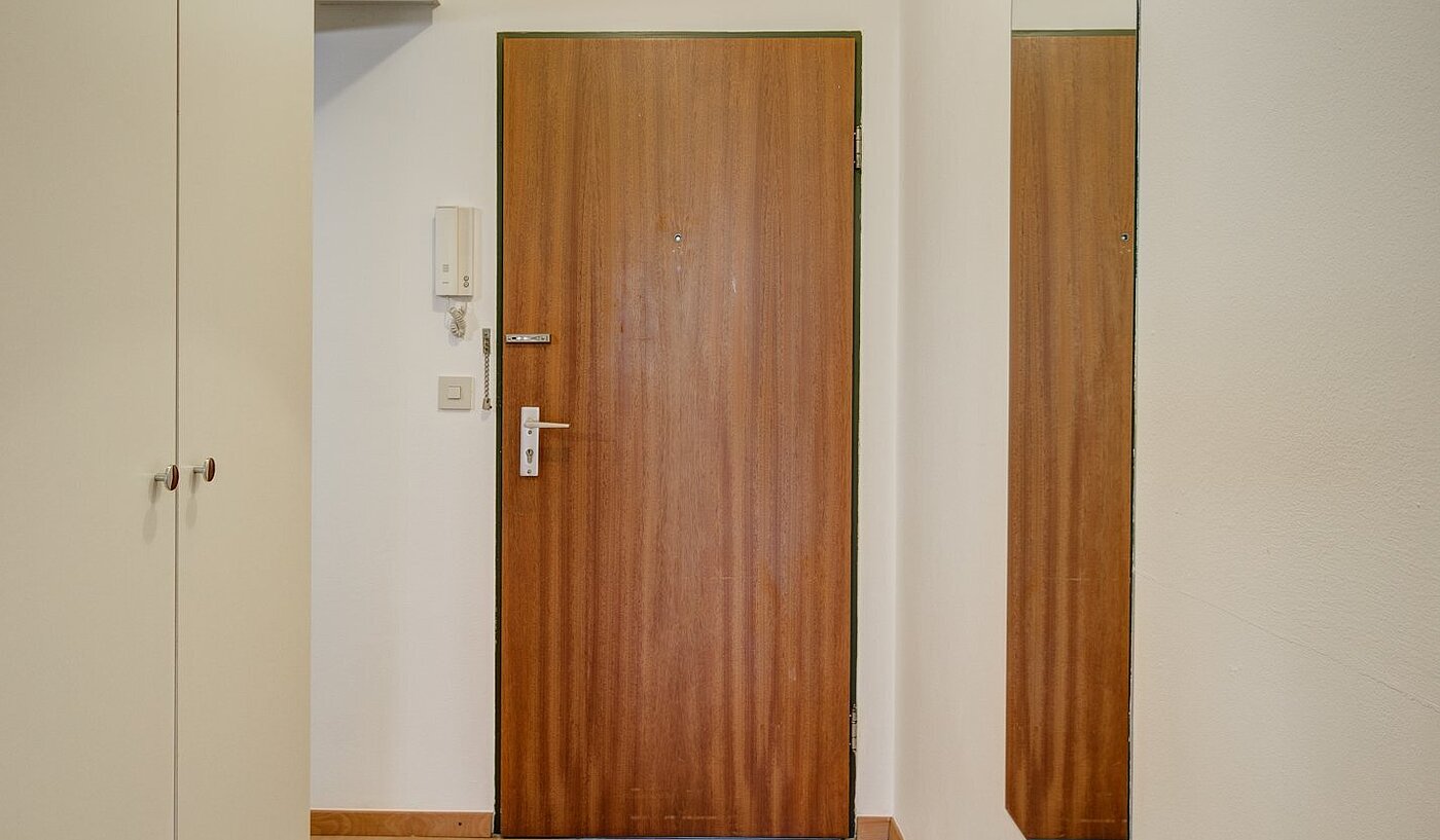 Apartment with 1 room | München-Nymphenburg | 1904ML3 | Flur mit Einbauschrank