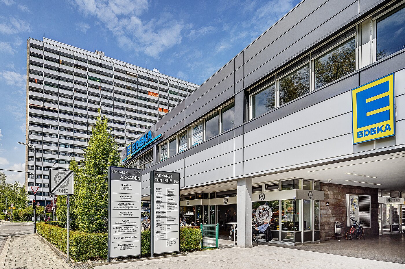 Apartment with 1 room | München-Solln | 2201ML92 | Einkaufsmöglichkeiten u. ärztliche Versorgung vis a vis