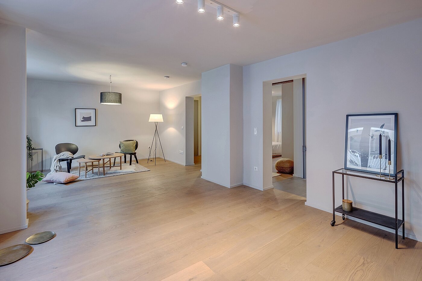 Raised Ground Floor with 2 room | München-Lehel | 2012ML1 | Großer Wohn- und Essbereich...