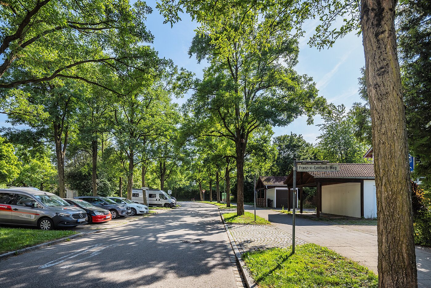 Apartment with 2 room | Poing | 70373 | Parkplatz