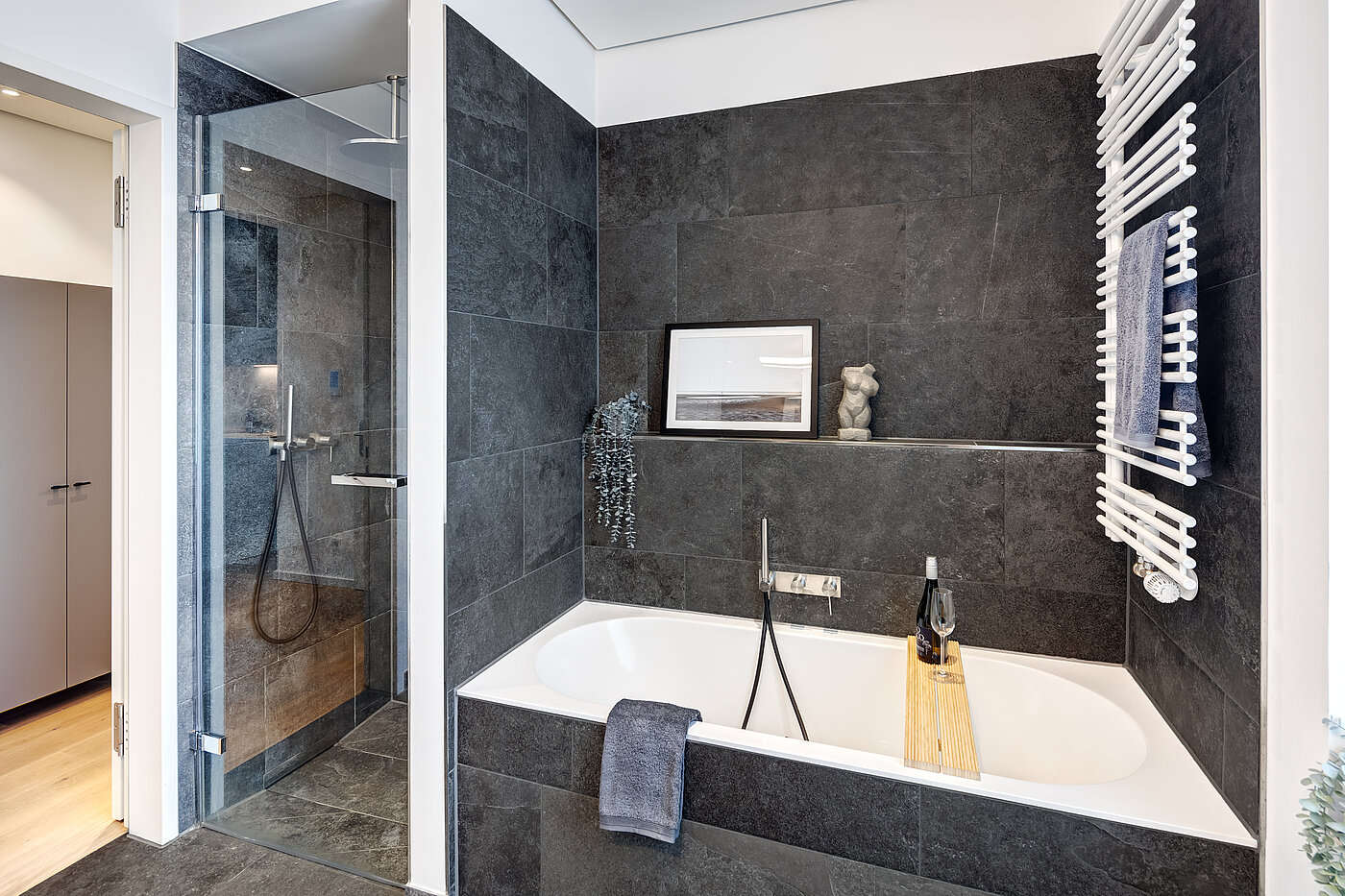 Penthouse with 2 room | München-Maxvorstadt | 704271 | ...Dusche und Badewanne