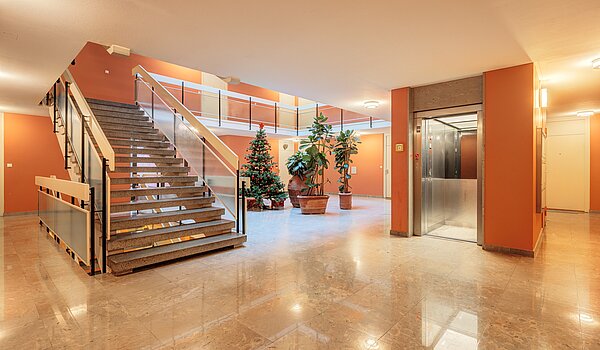 Apartment with 3.5 room | München-Bogenhausen | 70305 | Einladendes Entrée