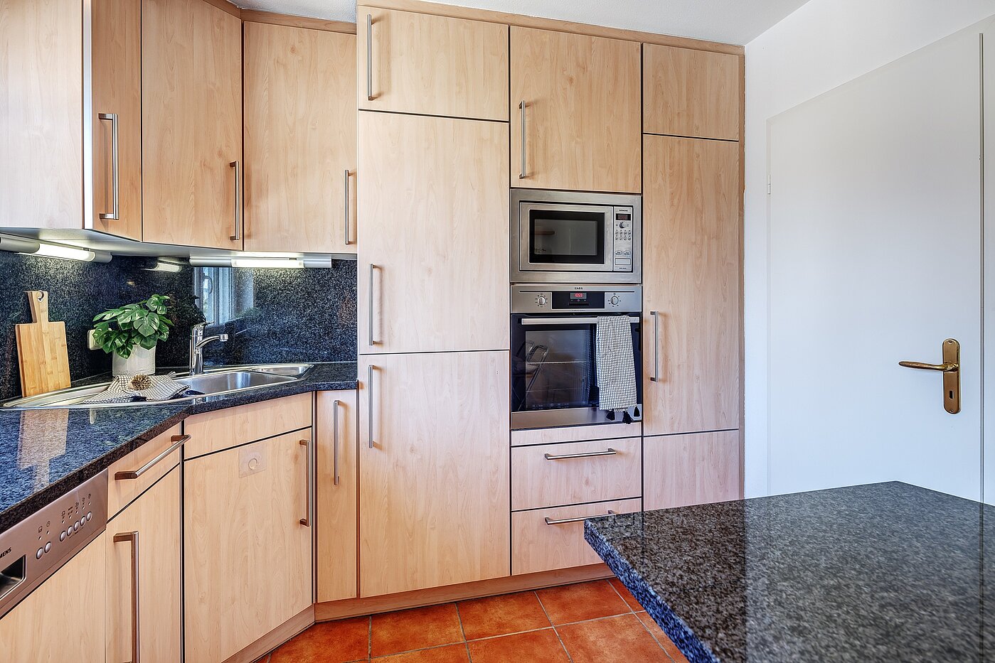 Apartment with 3 room | München-Ramersdorf | 2206ML4 | ...und Einbauküche