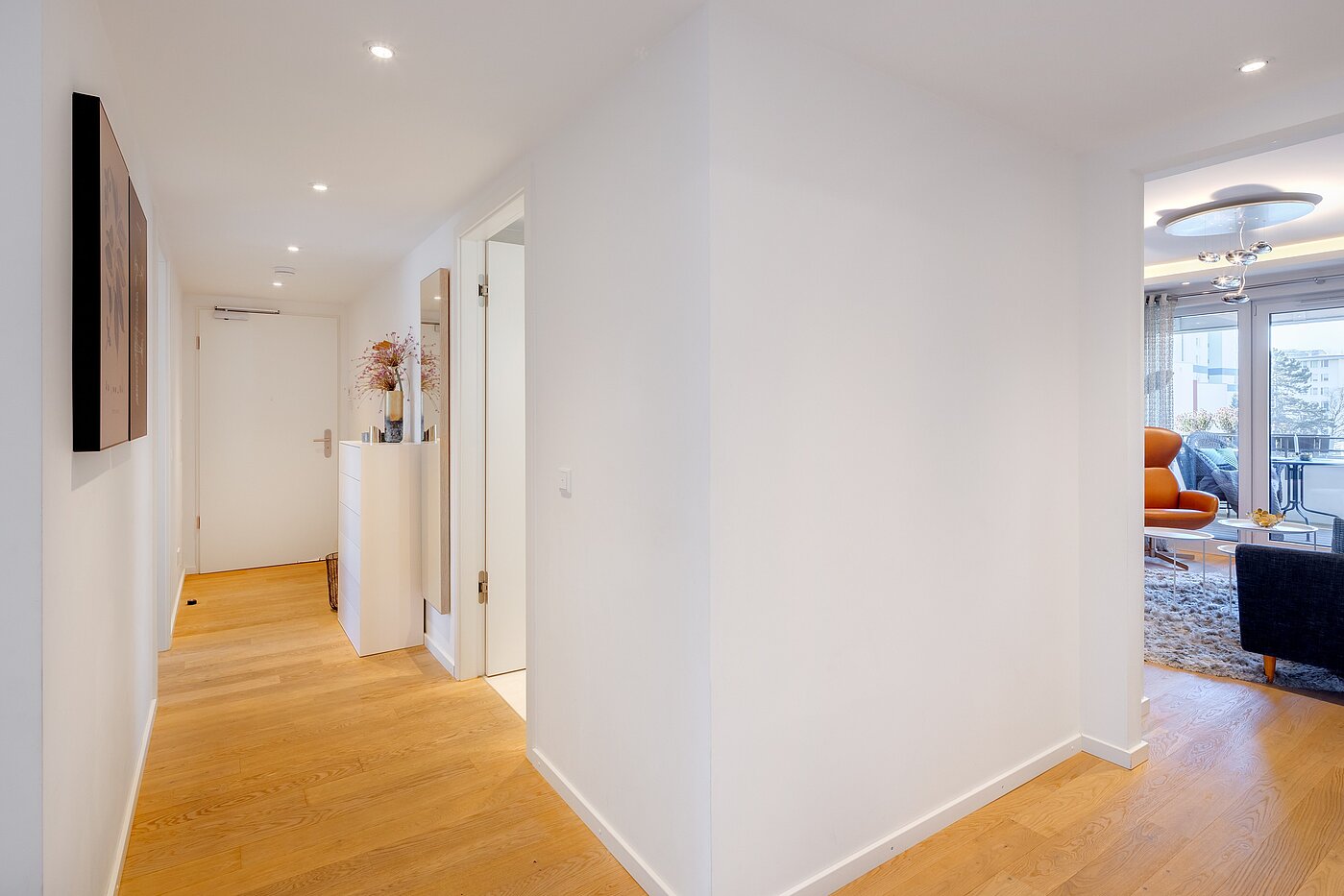 Apartment with 4 room | München-Bogenhausen | 70380 | Flur Blickrichtung Eingang