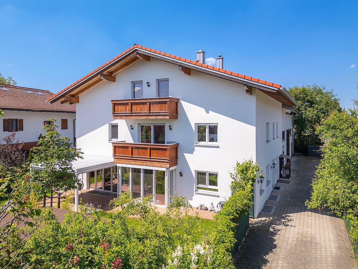 Special property with 9 room | 70406 | Außenansicht