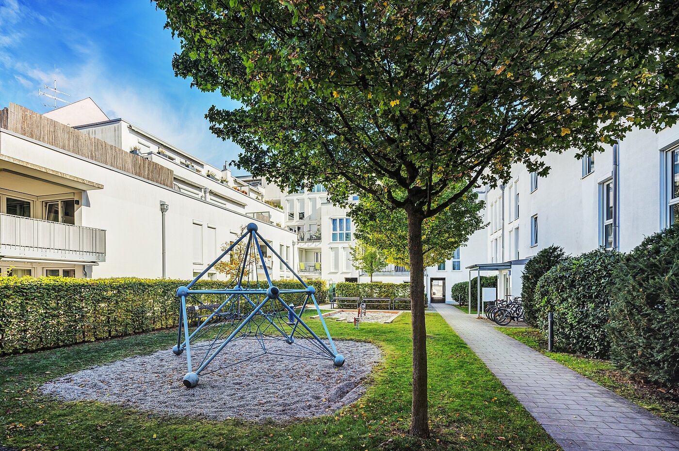 Apartment with 2 room | München-Thalkirchen | 70493 | ...Innenhof