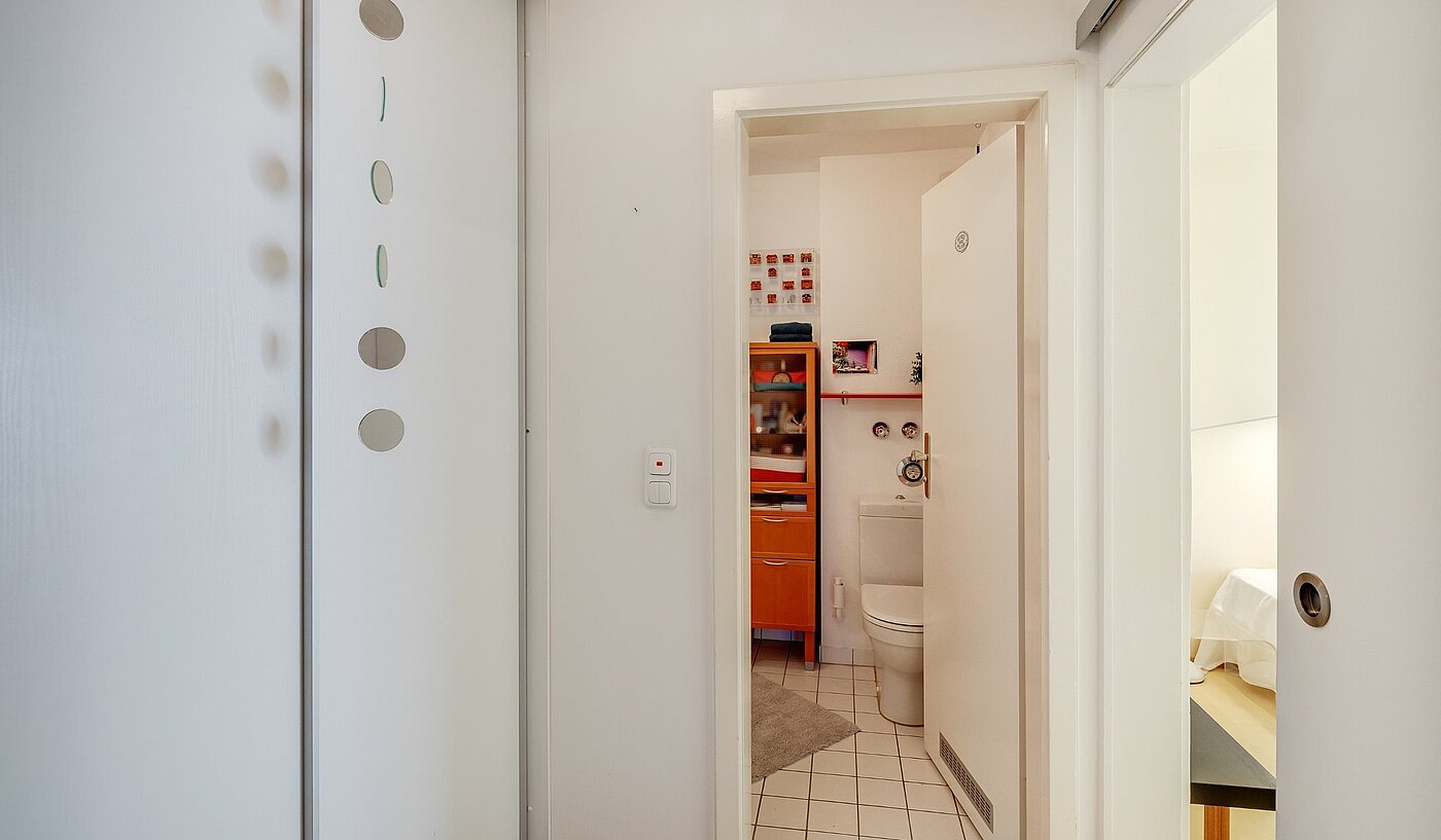 Apartment with 2 room | München-Nymphenburg | 2101ML6 | Flur mit Einbauschrank