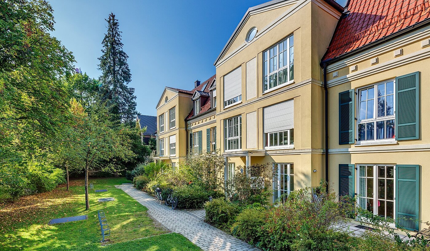 Apartment with 3 room | München-Solln | 1809D8 | Gebäuderückseite