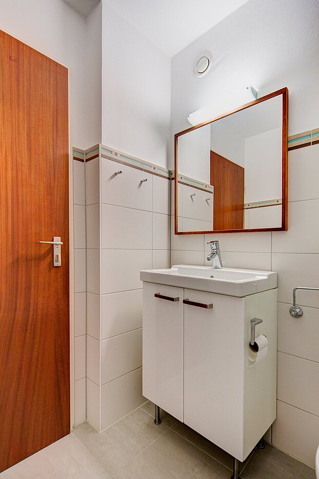 Apartment with 1 room | München-Neuhausen | 1911ML8 | Waschtisch