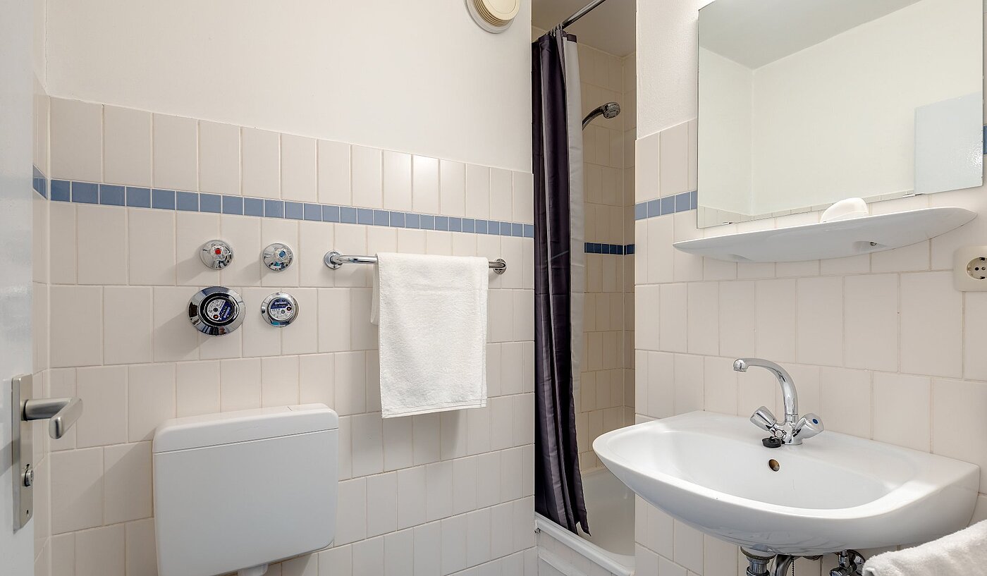 Ground floor apartment with 1 room | München-Isarvorstadt | 1908ML5 | Duschbad