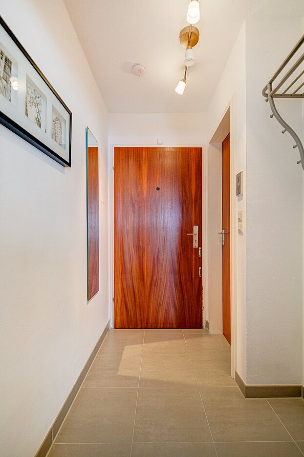 Apartment with 1 room | München-Neuhausen | 1911ML8 | geräumige Diele