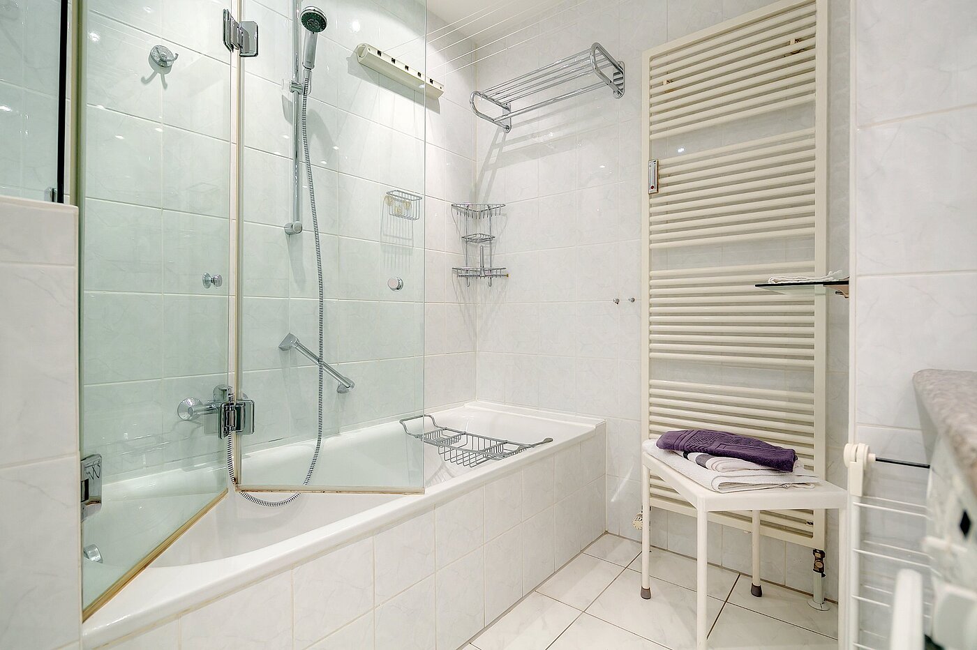 Apartment with 2 room | München-Schwabing | 2102ML3 | ... alles seinen Platz