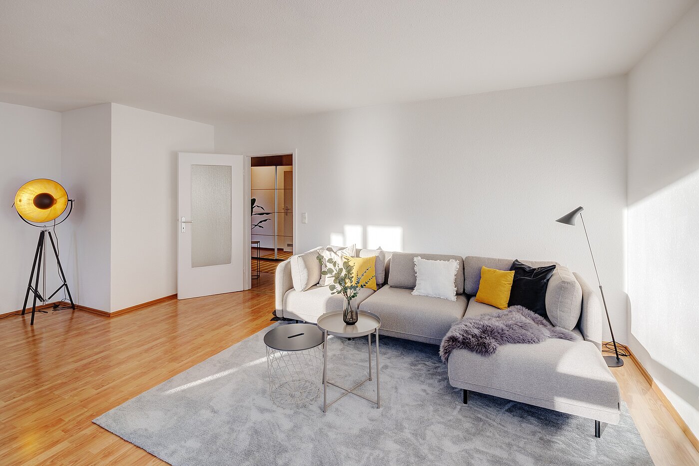 Apartment with 3 room | München-Bogenhausen | 70085 | Gemütliches Wohnzimmer...