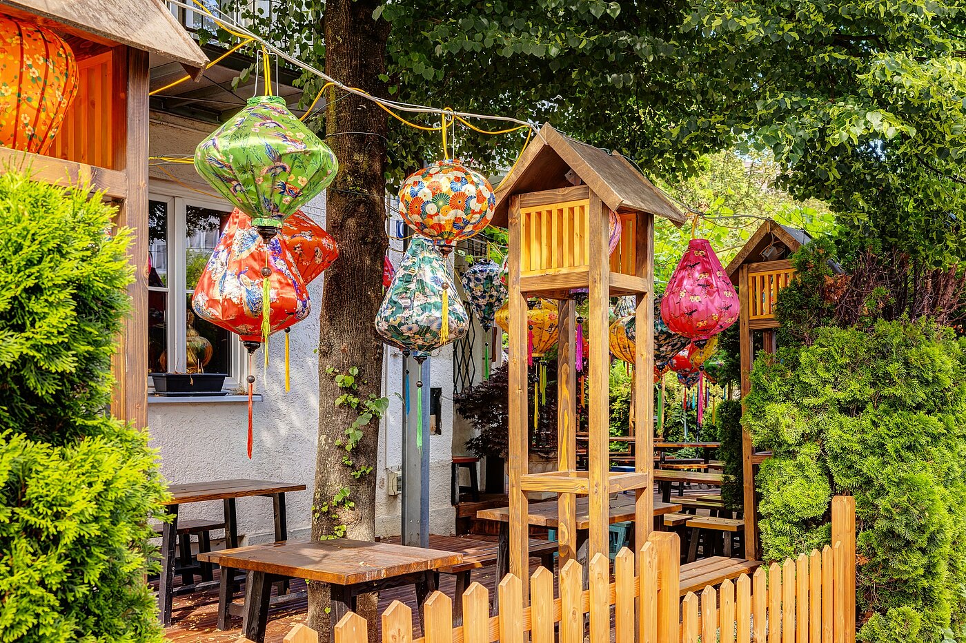 Apartment with 5 room | München-Neuhausen | 70140 | ...in der Nähe