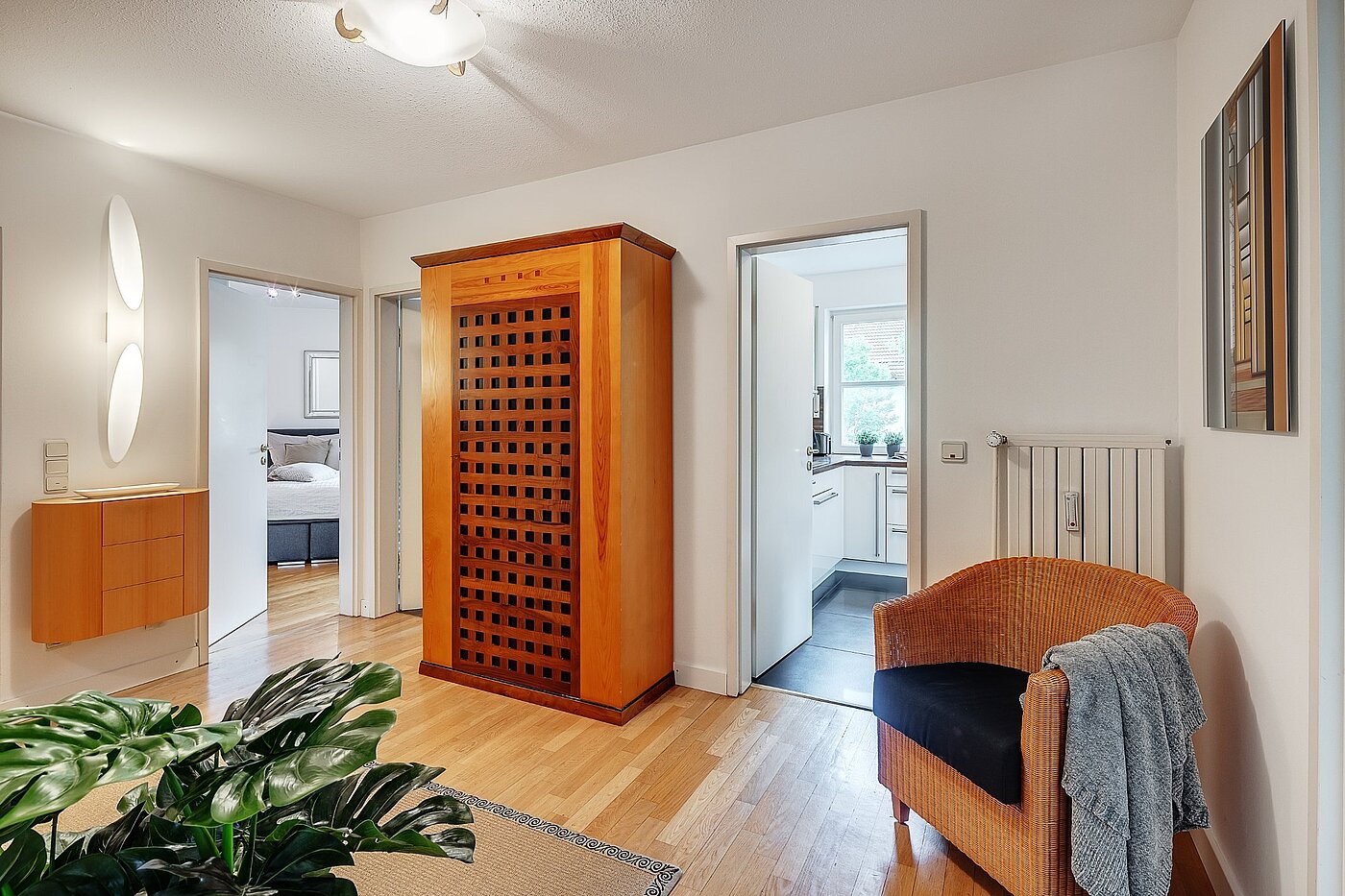 Apartment with 3 room | München-Harlaching | 2108ML3 | ...und schöner Diele