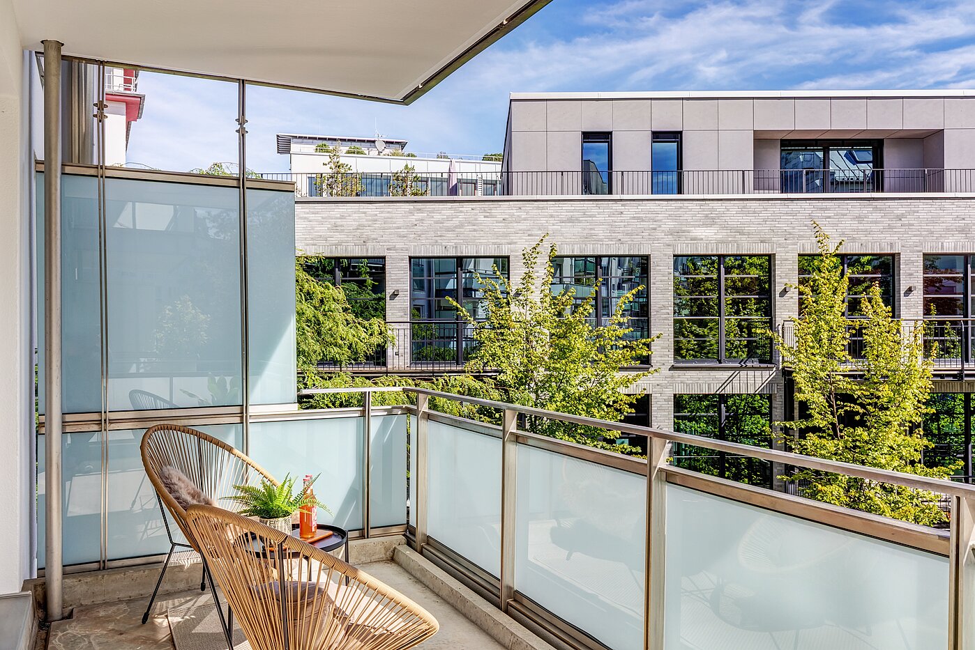 Apartment with 3 room | München-Neuhausen | 70489 | Sonniger Balkon