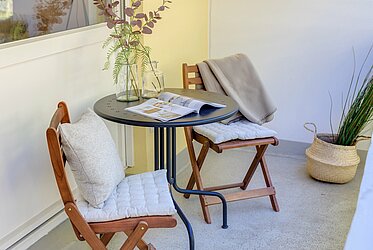 Neuhausen: renovated 3-room apartment for immediate move-in in quiet neighborhood