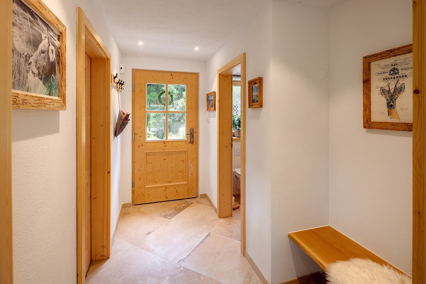 Ground floor apartment with 2.5 room | Kreuth | 701351 | Garderobe