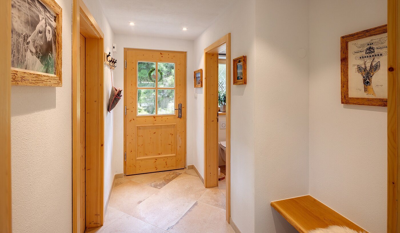 Ground floor apartment with 2.5 room | Kreuth | 701351 | Garderobe