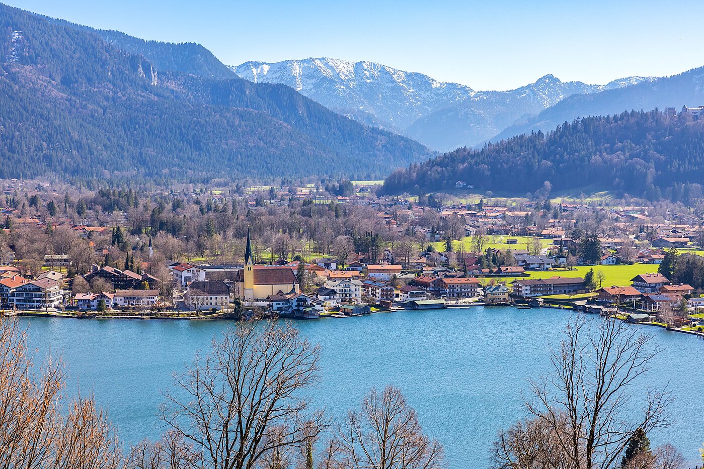 Mehrfamilienhaus with 11 room | Rottach-Egern | 70215 | Blick auf die Bucht...