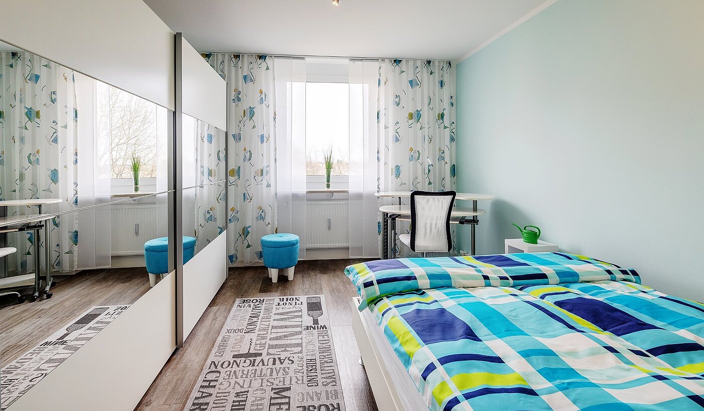 Apartment with 2 room | München-Aubing | 2104ML1 | ...und kleiner Arbeitsplatz