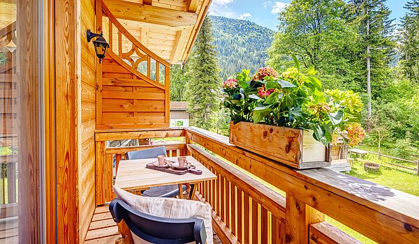 Apartment with 6 room | 70095 | ...mit sonnigem Balkon