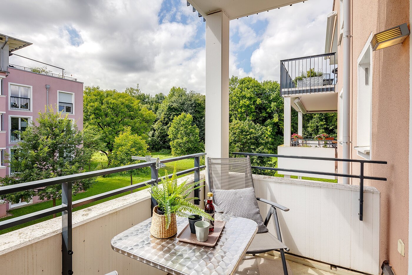 Apartment with 1 room | München-Pasing | 2108ML2 | Blick ins Grüne