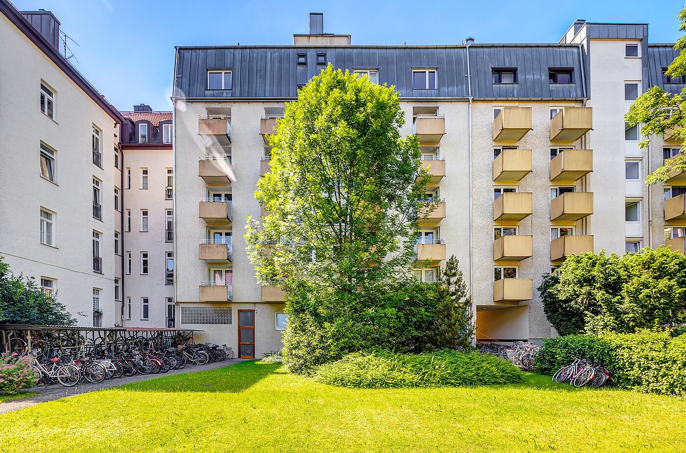 Apartment with 1 room | München-Schwabing | 2210ML3 | ...Gartenansicht