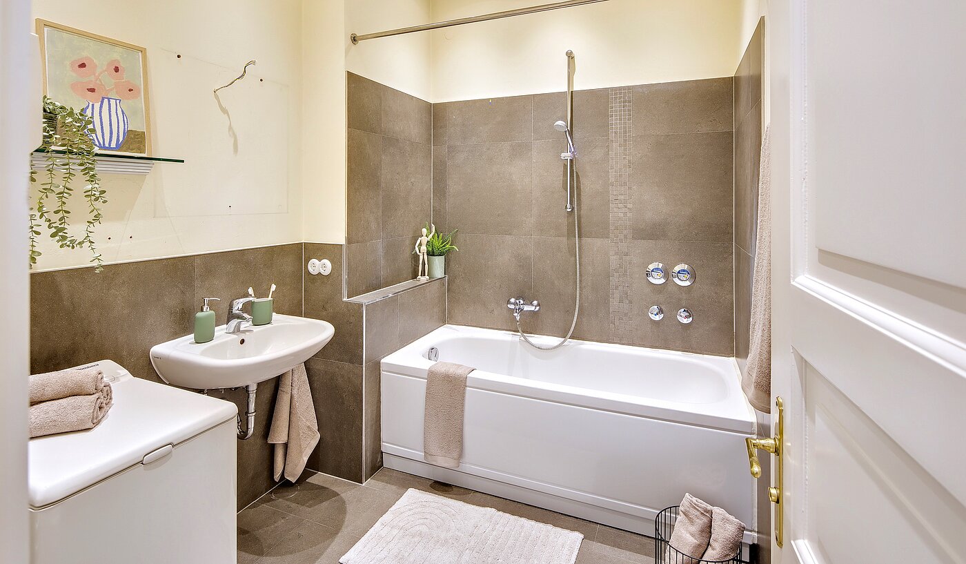 Ground floor apartment with 1 room | München-Haidhausen | 70228 | Modernes Bad mit...