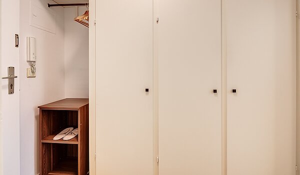 Apartment with 1 room | München-Schwabing | 70475 | ... mit Garderobe