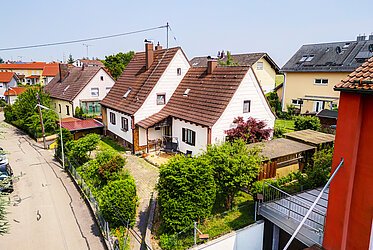 Markt Schwaben: Multi-generational house in a quiet location