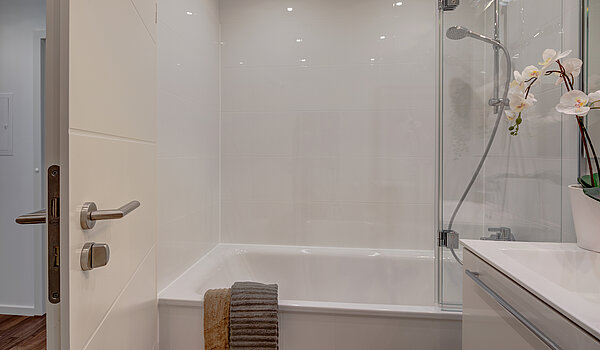 Apartment with 2 room | München-Schwabing | 70434 | ...mit Badewanne