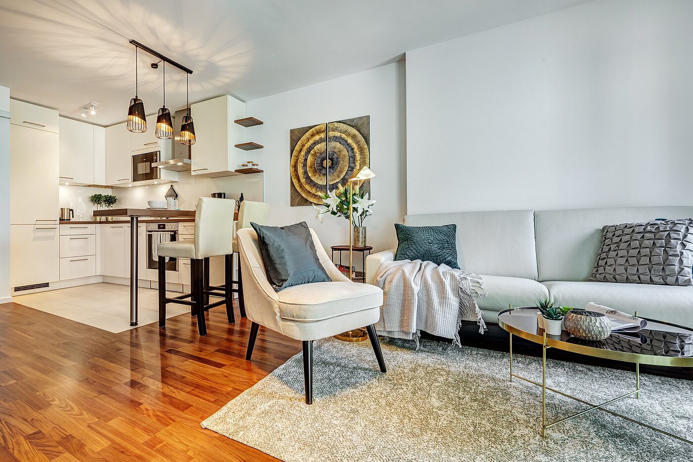 Apartment with 2 room | München-Schwabing | 70434 | Exklusiv und...