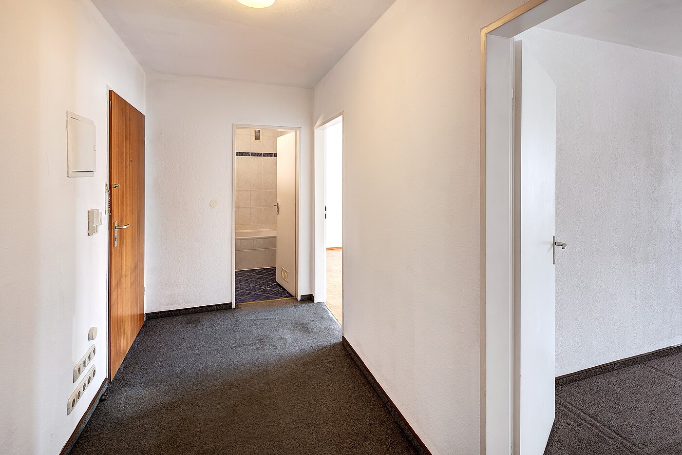 Apartment with 2 room | München-Freimann | 70158 | Großzügige Diele...