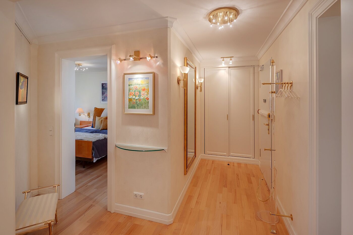 Apartment with 2 room | München-Sendling | 2010ML1 | Ansprechende Diele mit...