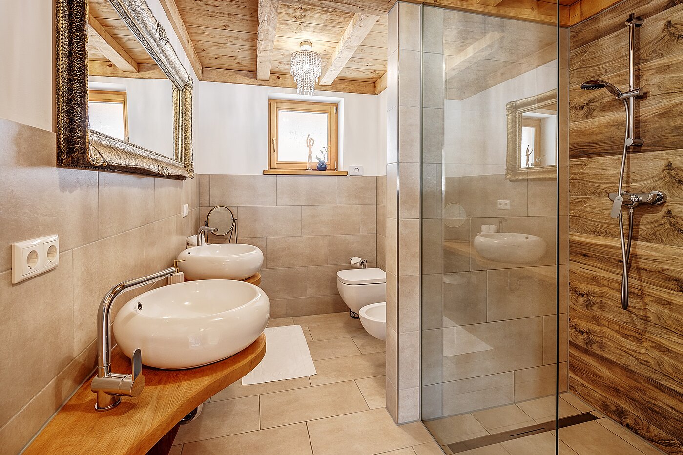 Apartment with 6 room | 70095 | ...und Masterbad