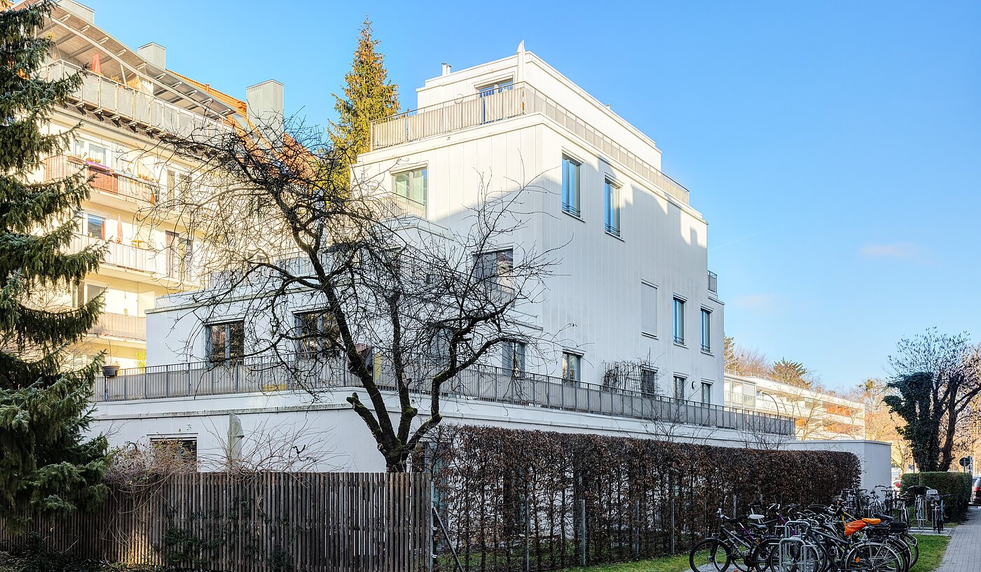 Apartment with 2 room | München-Schwabing | 70195 | Gartenseite
