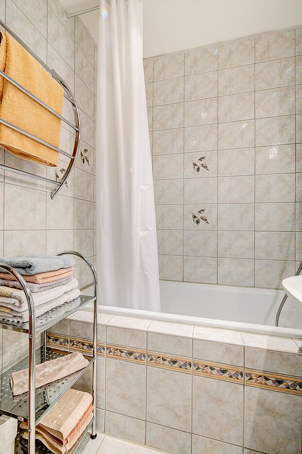 Apartment with 1 room | München-Laim | 70131 | ...mit Badewanne