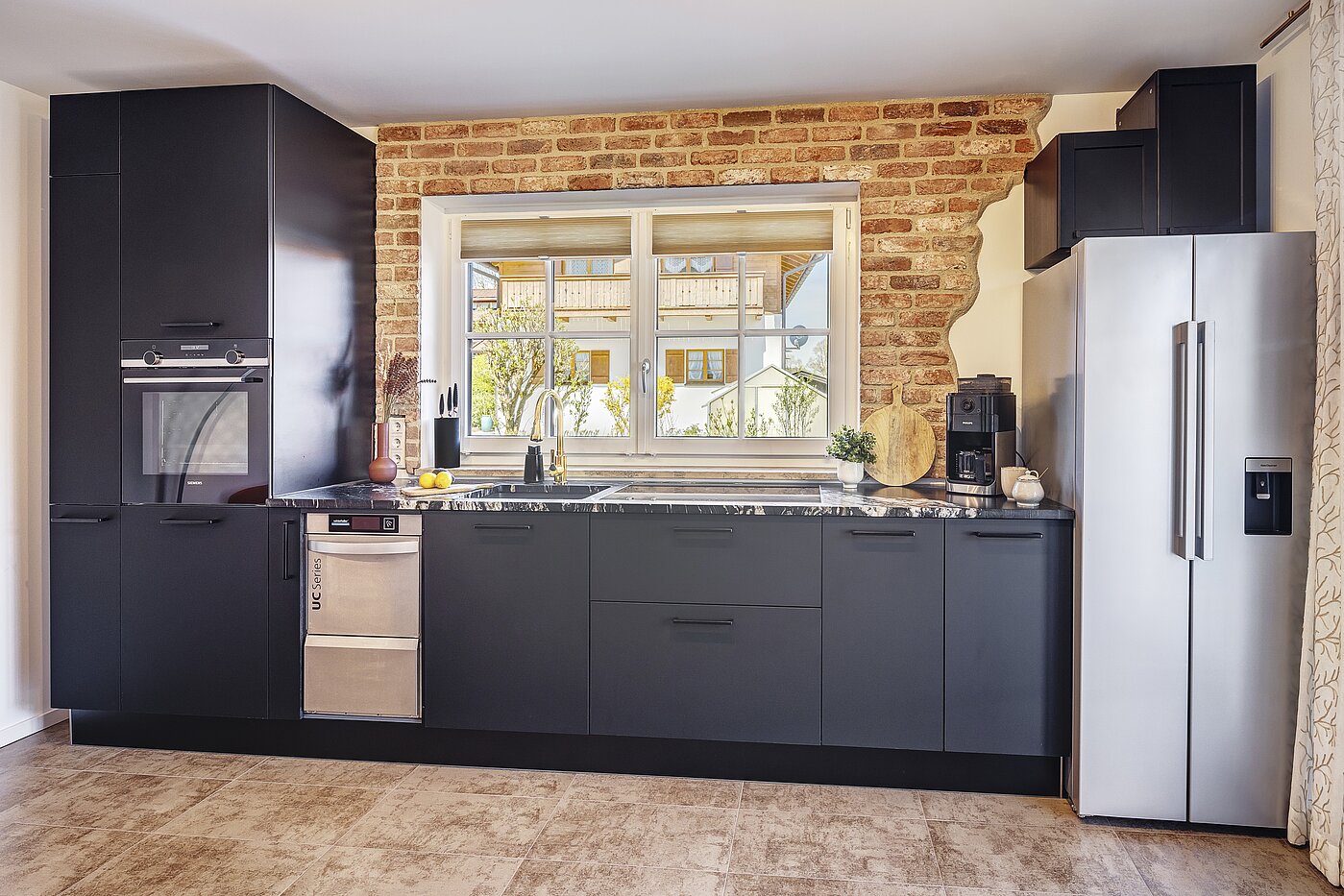 Ground floor apartment with 2 room | Bad Wiessee | 700942 | ...großzügiger Einbauküche...