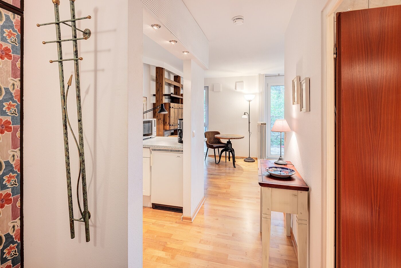 Apartment with 1 room | München-Laim | 70131 | Blick Richtung Wohnzimmer und Küche