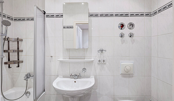 Apartment with 1 room | München-Ludwigsvorstadt | 70388 | Badezimmer