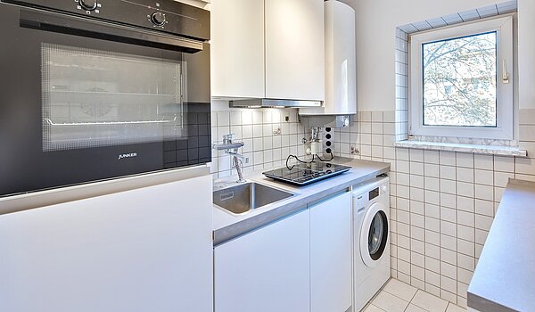 Apartment with 3 room | München-Bogenhausen | 70310 | Küche mit Fenster
