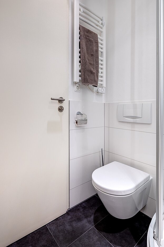 Apartment with 3.5 room | München-Bogenhausen | 70267 | Gäste-WC mit...