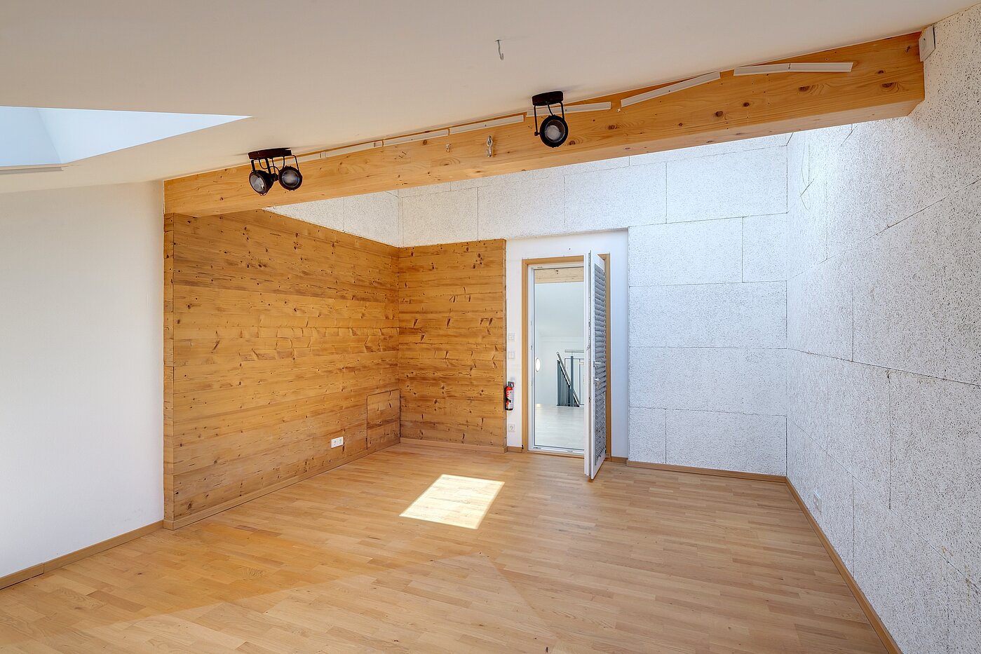 Special property with 9 room | 70406 | Musikzimmer Dachgeschoss