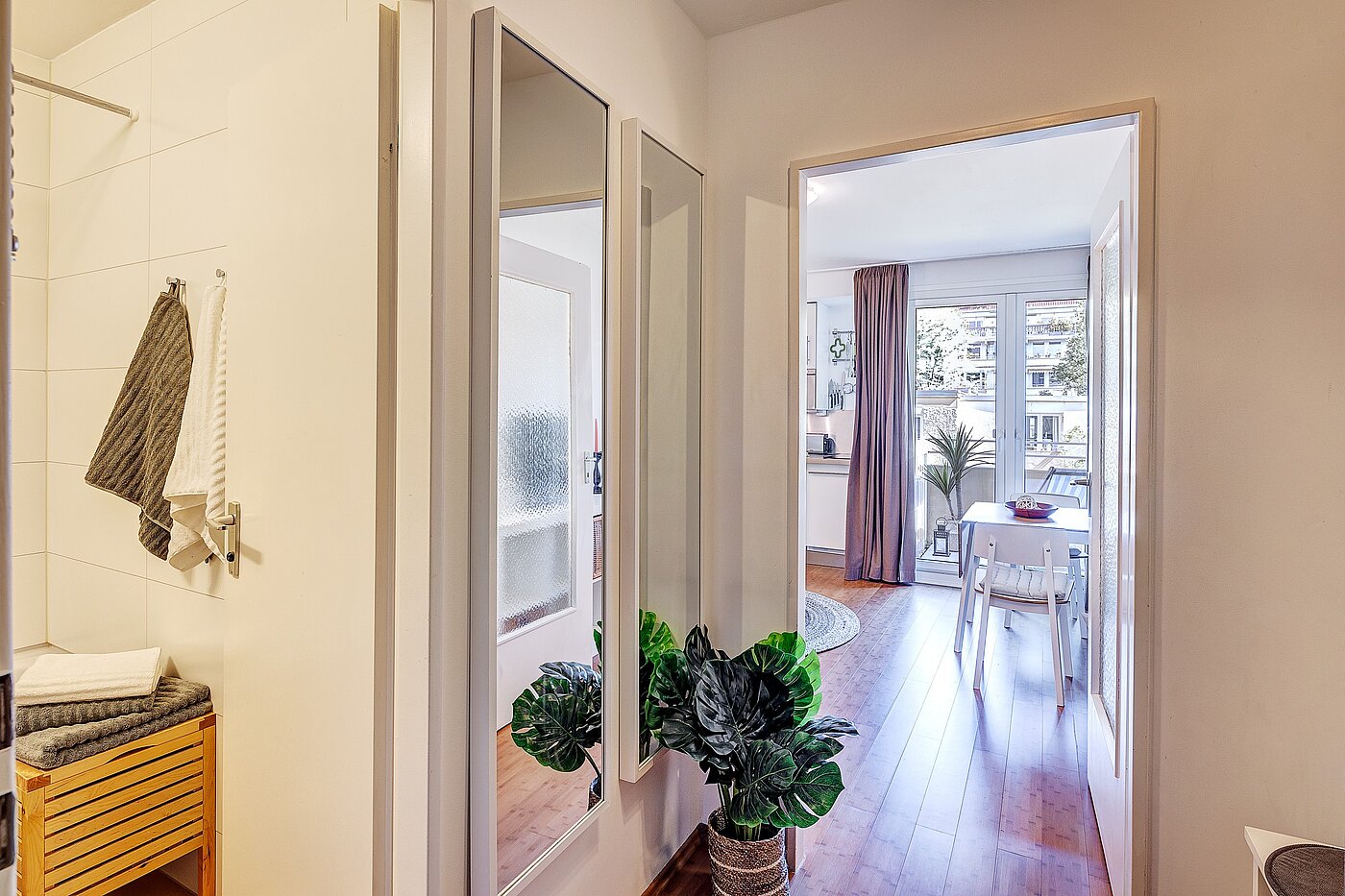 Apartment with 1 room | München-Schwabing | 2210ML3 | Diele mit...