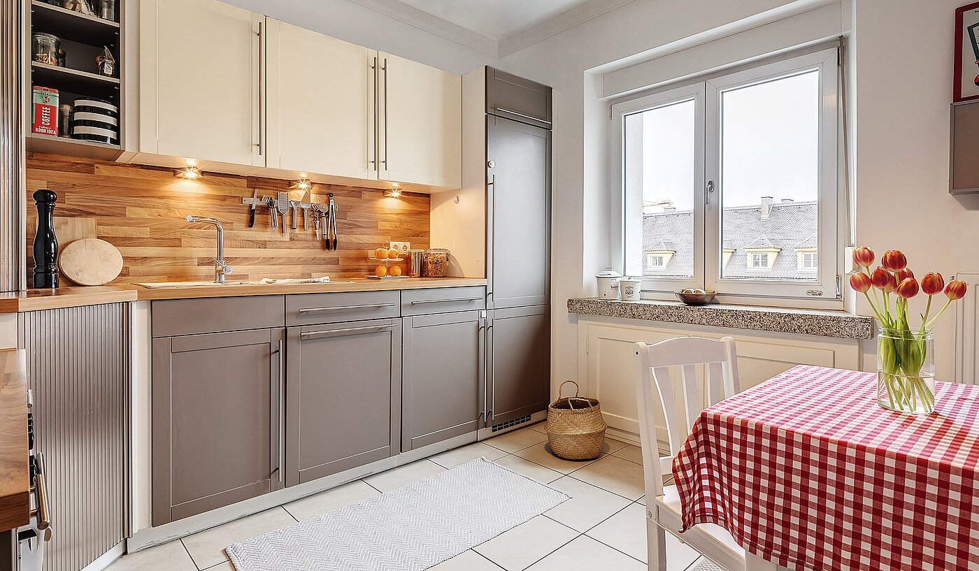 Apartment with 2.5 room | München-Au | 2002ML5 | Große moderne Einbauküche