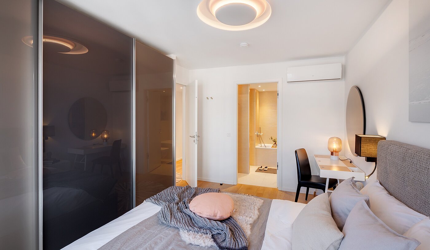 Apartment with 4 room | München-Bogenhausen | 70380 | ...und Zugang zum Bad